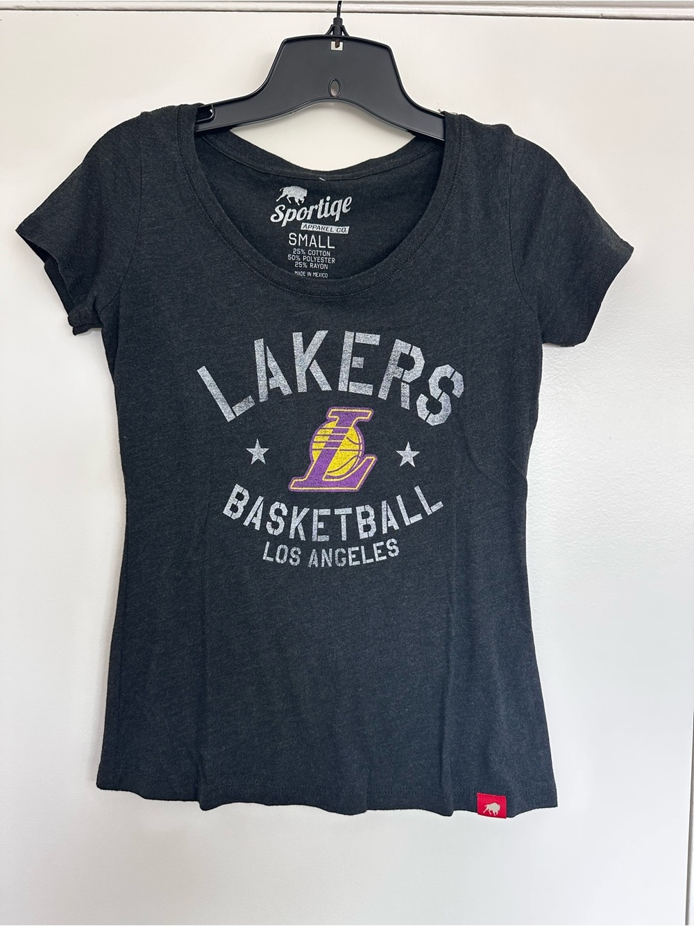 Women’s Los Angeles Lakers Graphic Tee